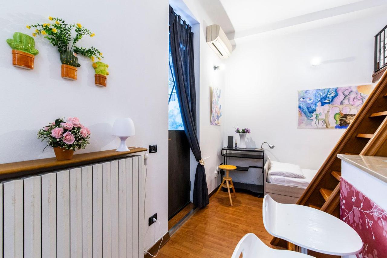 Extensive Terrace Navigli Toy Artistic Apartment Milano Esterno foto