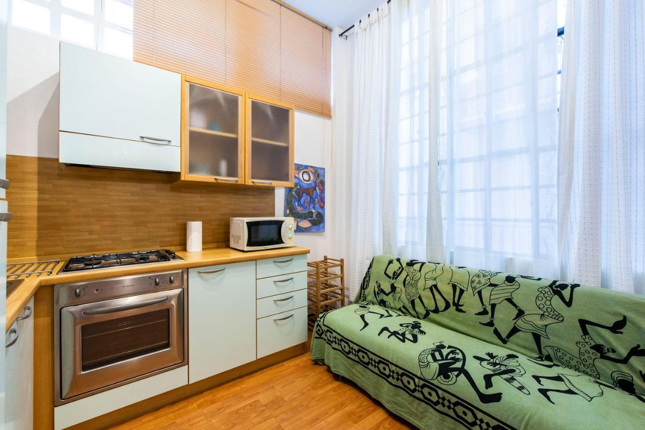 Extensive Terrace Navigli Toy Artistic Apartment Milano Esterno foto