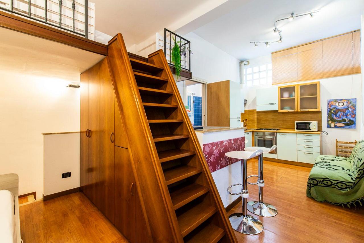 Extensive Terrace Navigli Toy Artistic Apartment Milano Esterno foto