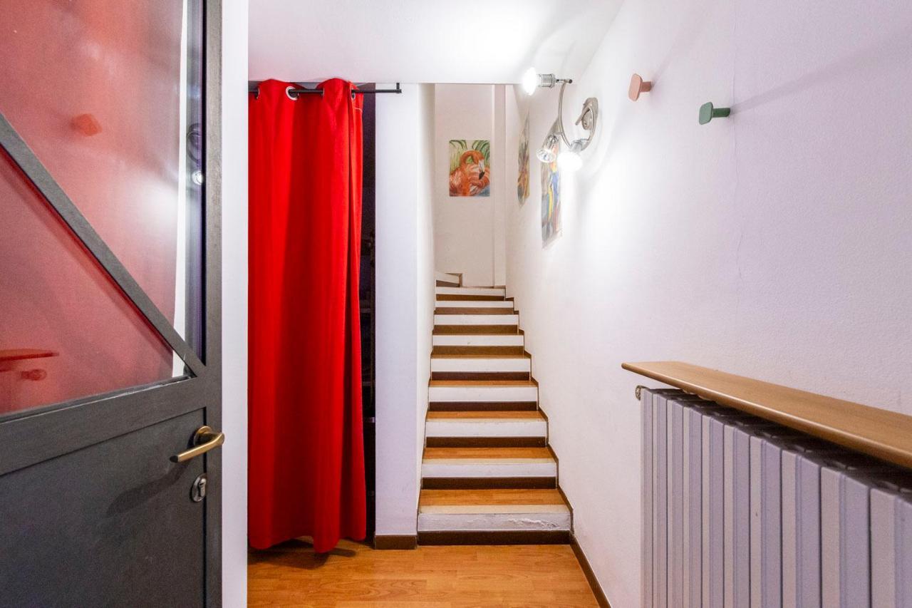 Extensive Terrace Navigli Toy Artistic Apartment Milano Esterno foto