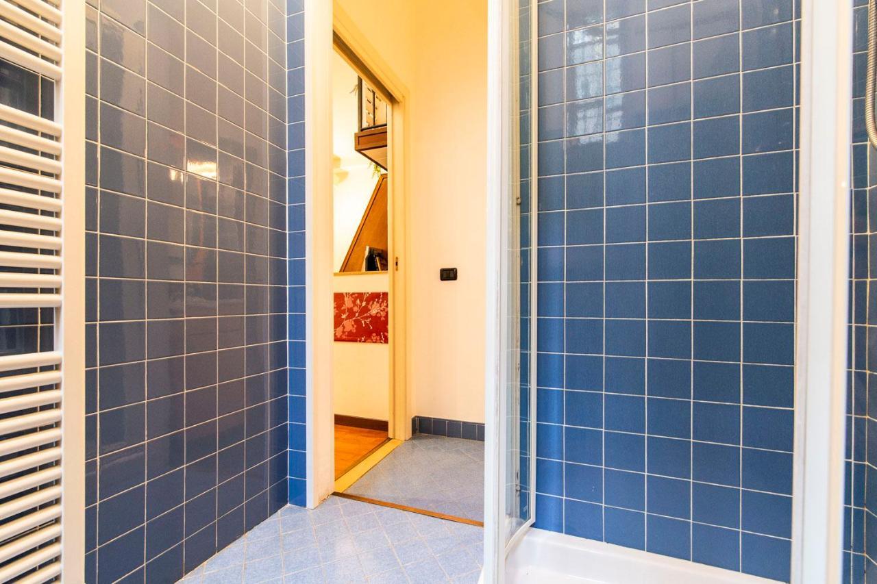 Extensive Terrace Navigli Toy Artistic Apartment Milano Esterno foto