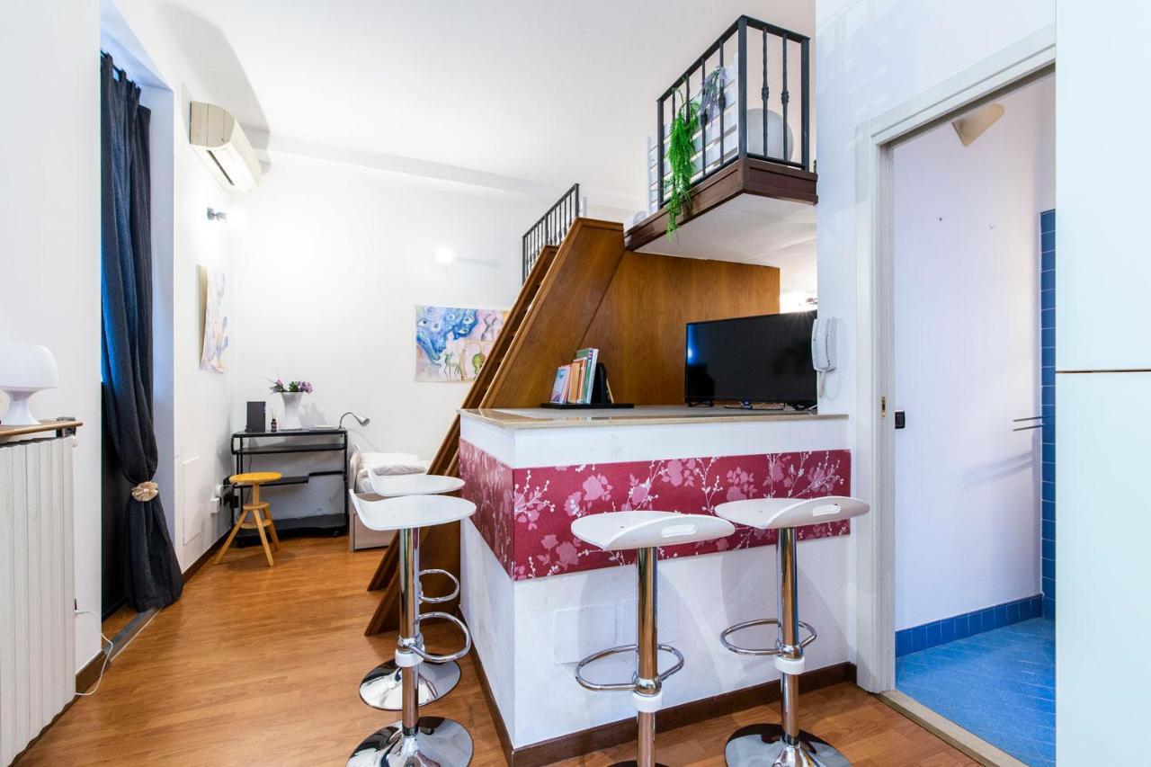 Extensive Terrace Navigli Toy Artistic Apartment Milano Esterno foto